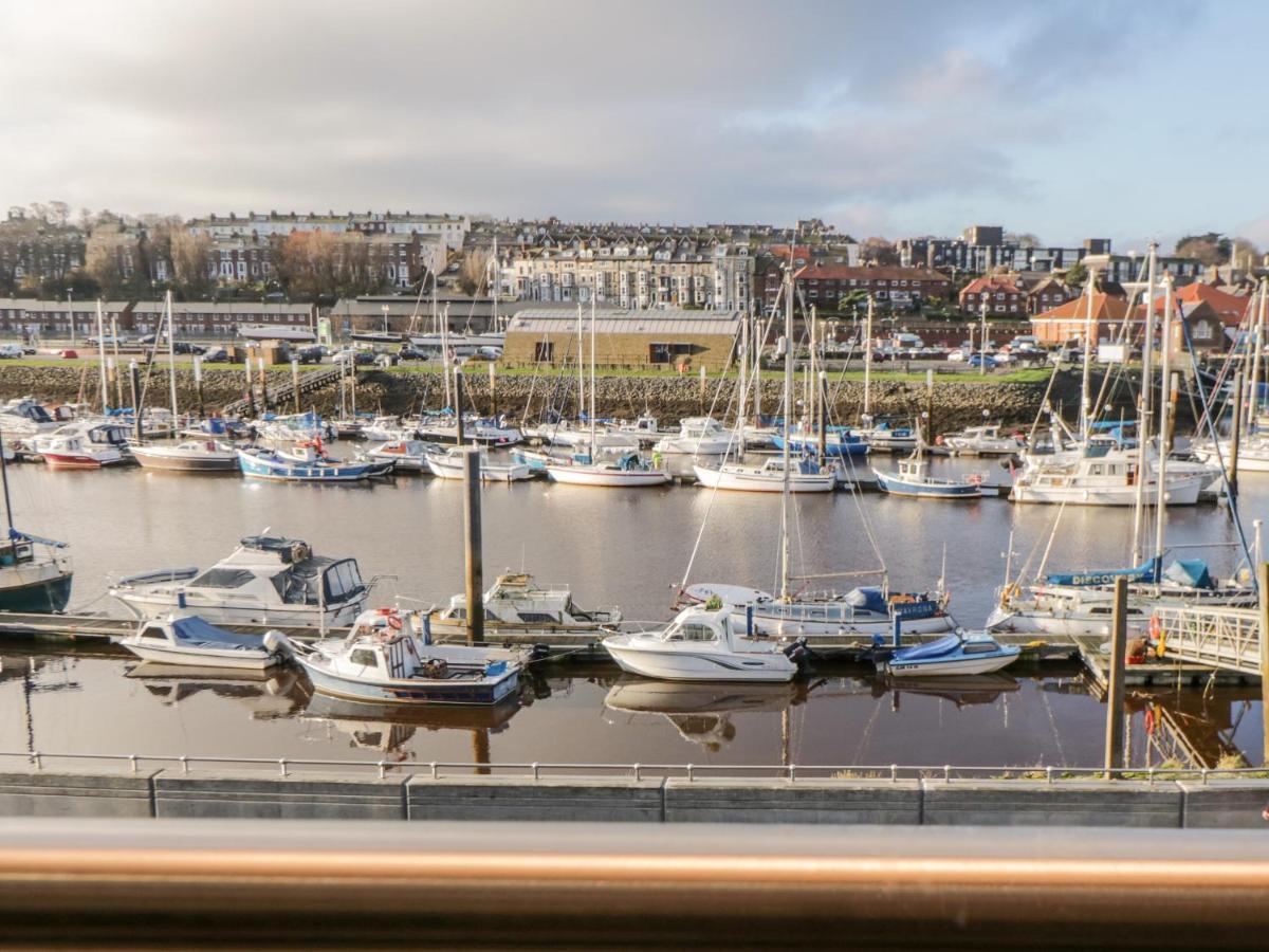 Harbour Sunset Villa Whitby Bagian luar foto